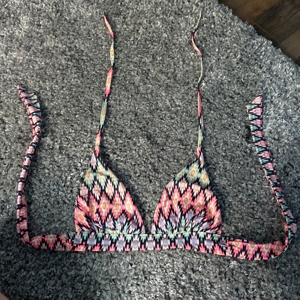 Victoria Secret bikini top. No padding